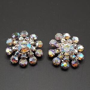 Vintage 1950s Aurora Borealis Rhinestone Flower Clip Earrings 1.25”